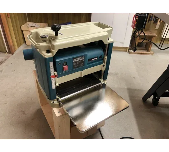 картинка Рейсмусовый станок Makita 2012 NB от магазина Одежда+