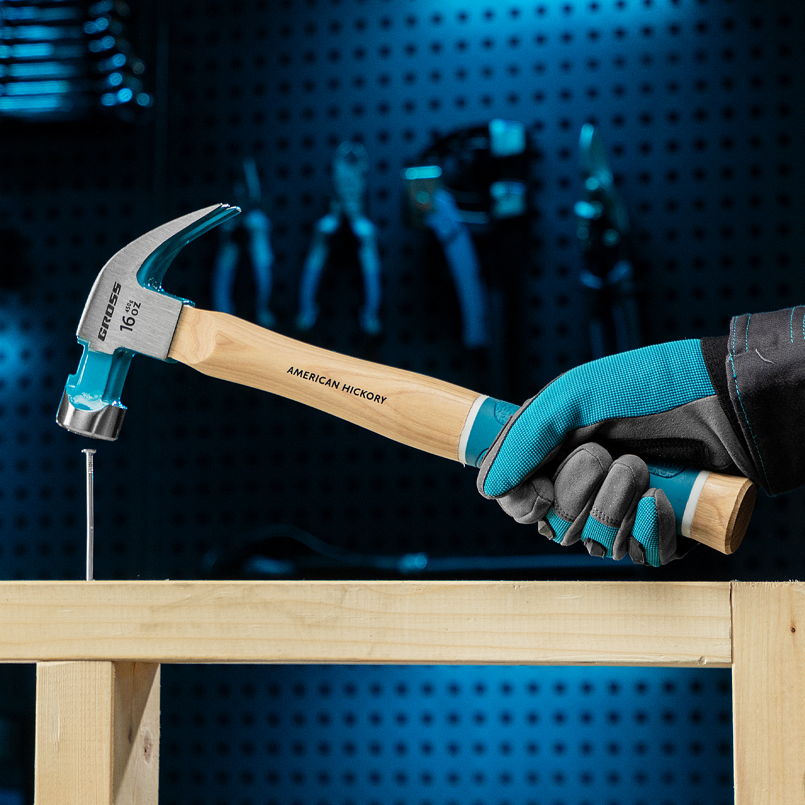 картинка Молоток-гвоздодер, 450 г, угол 45, магнит, обрезиненная рукоятка American hickory GROSS от магазина Одежда+