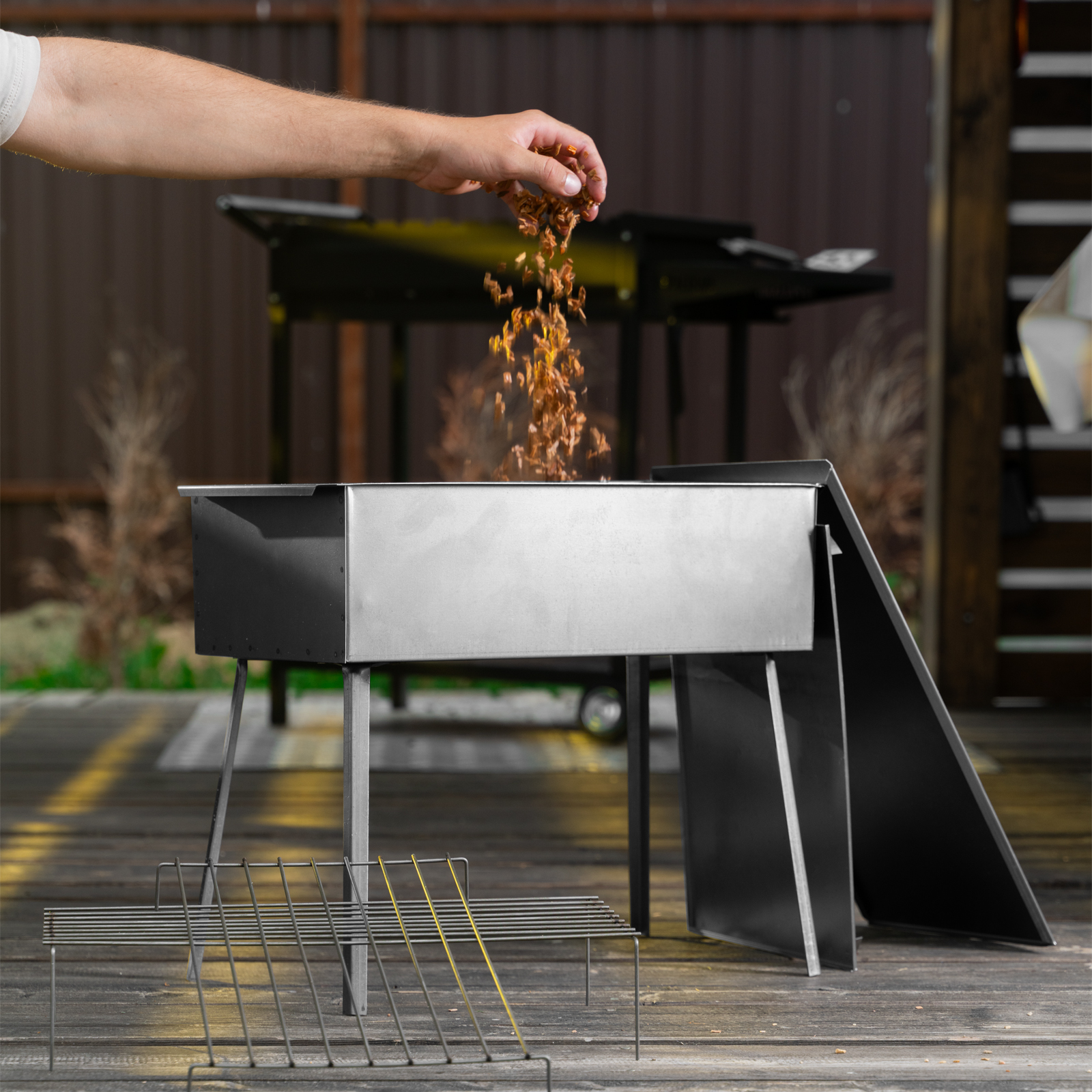 картинка Коптильня двухъярусная 420 x 270 x 175 мм, нержавеющая сталь, 0.8 мм. с поддоном, Camping Palisad от магазина Одежда+